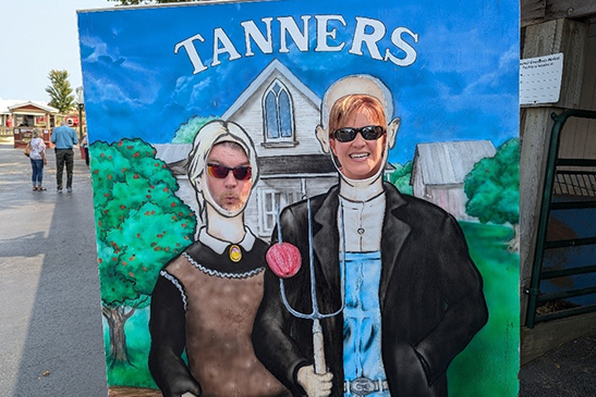 Photo Ops at Tanners Orchard!