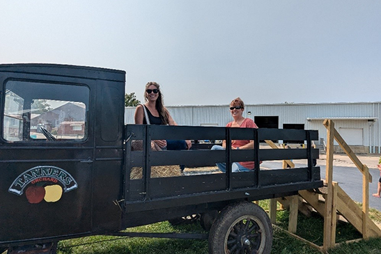 Photo Ops at Tanners Orchard!